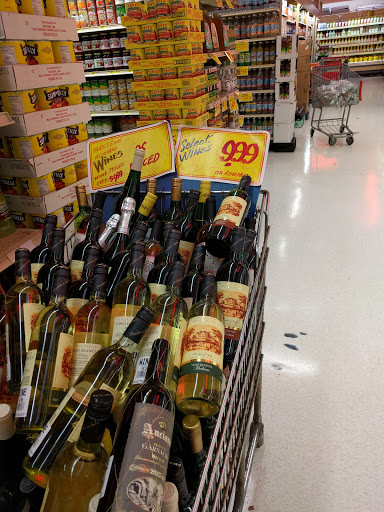 Grocery Store «Sniders Super Market», reviews and photos, 1936 Seminary Rd, Silver Spring, MD 20910, USA