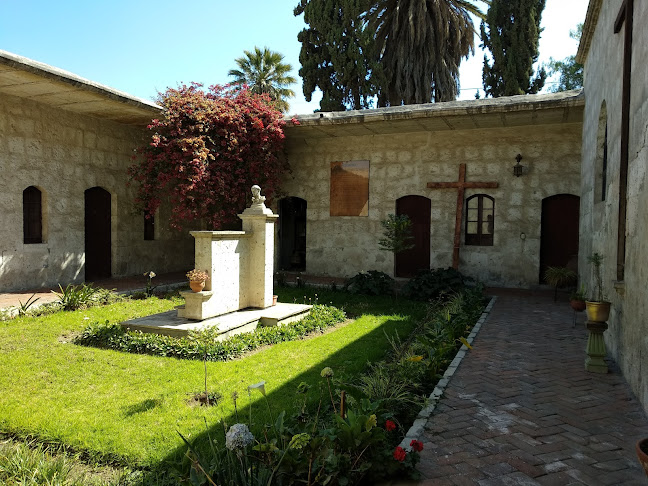 Monasterio y Museo de la Recoleta - Arequipa