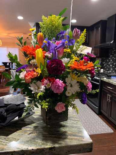 Florist «Joy Flower Shop», reviews and photos, 7630 Fair Oaks Blvd, Carmichael, CA 95608, USA