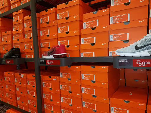 Clothing Store «Nike Factory Store», reviews and photos, 1475 N Burkhart Rd Suite C-200, Howell, MI 48855, USA