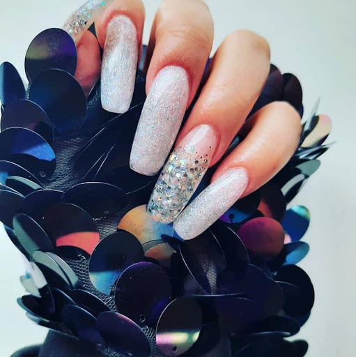 Hair Salon «V.I.P. Salon & Spa», reviews and photos, 15580 King Rd, Riverview, MI 48193, USA