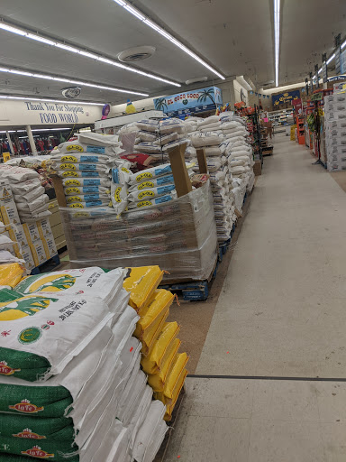 Supermarket «Food World», reviews and photos, 401 E Lakewood Ave, Durham, NC 27707, USA