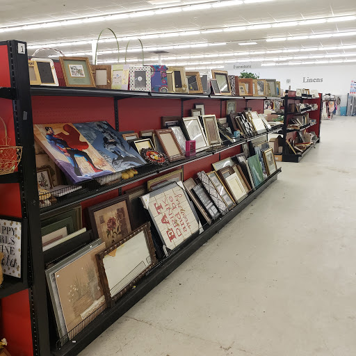 Thrift Store «The Salvation Army Family Store & Donation Center», reviews and photos, 9850 Telegraph Rd, Taylor, MI 48180, USA