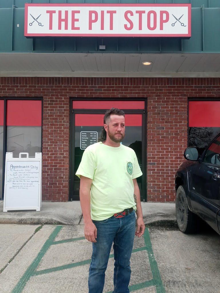 The Pit Stop Barbershop 35007