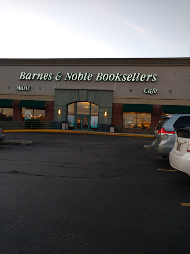 Book Store «Barnes & Noble», reviews and photos, 2813 E 3rd St, Bloomington, IN 47408, USA