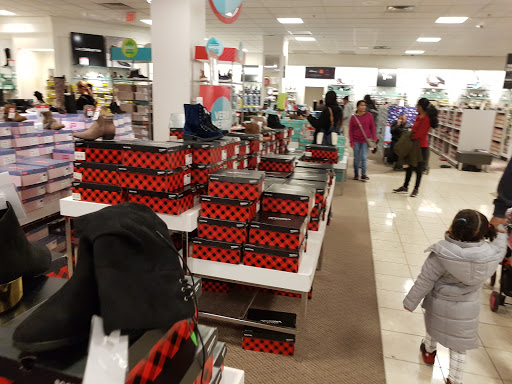 Shopping Mall «Westfield Garden State Plaza», reviews and photos, 1 Garden State Plaza, Paramus, NJ 07652, USA