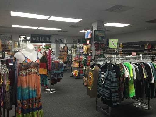 Tobacco Shop «Pitbull Tobacco & More», reviews and photos, 154 S Rosemont Rd, Virginia Beach, VA 23452, USA