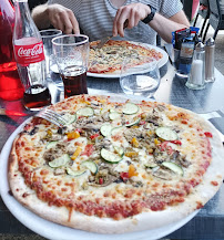 Pizza du Restaurant La Muzelle à Le Bourg-d'Oisans - n°6