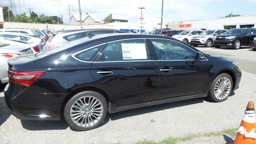 Car Dealer «Toyota of Stamford», reviews and photos, 909 E Main St, Stamford, CT 06902, USA