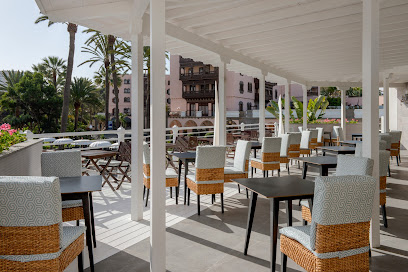 Camarote, Restaurante & Bar - C. León y Castillo, 227, 35005 Las Palmas de Gran Canaria, Las Palmas, Spain
