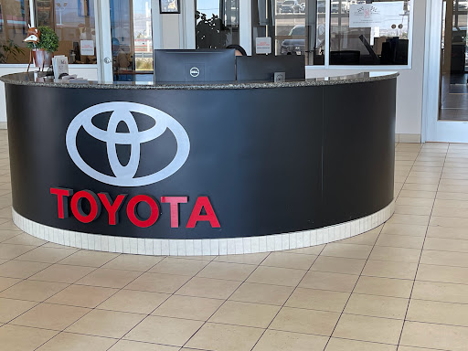 Used Car Dealer «FOX Toyota of El Paso», reviews and photos, 11165 Gateway Blvd W, El Paso, TX 79935, USA