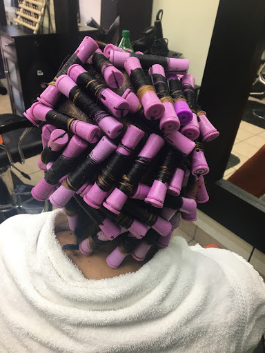 Beauty Salon «Jaquez Dominican Hair Salon», reviews and photos, 2505 Old Norcross Rd, Lawrenceville, GA 30044, USA
