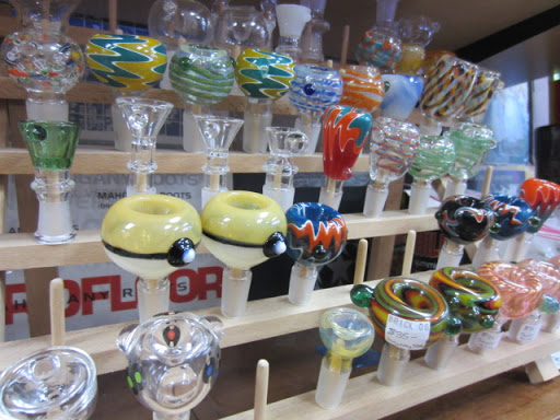 Vaporizer Store «Smoke Shop Inc - Vapor and Glass», reviews and photos, 4900 W Atlantic Blvd #5, Margate, FL 33063, USA