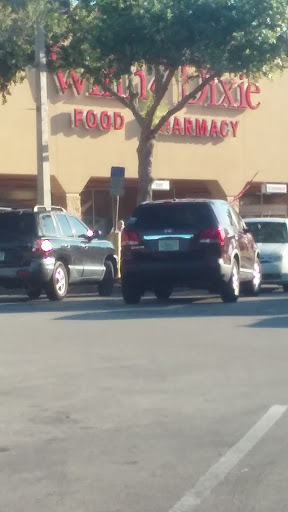 Supermarket «Winn-Dixie», reviews and photos, 1750 Sunshadow Dr #100, Casselberry, FL 32707, USA