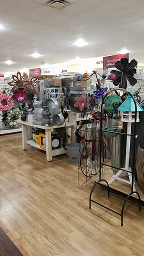 Department Store «HomeGoods», reviews and photos, 2715 W Market St #180, Fairlawn, OH 44333, USA