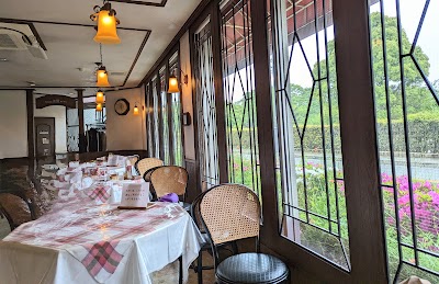 RESTAURANT 山手ロシュ
