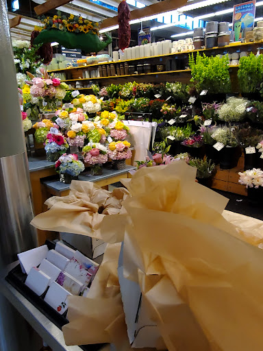 Gourmet Grocery Store «Central Market», reviews and photos, 10720 Preston Rd #1018, Dallas, TX 75230, USA