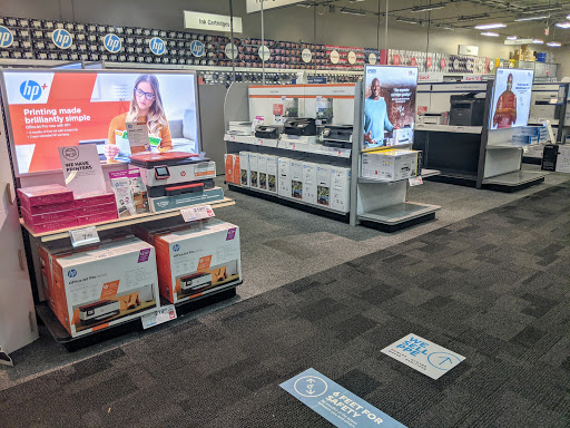 Office Supply Store «Staples», reviews and photos, 252 Daniel Webster Hwy, Nashua, NH 03060, USA