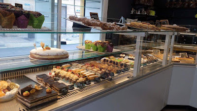 Boulangerie jaune à Miramas
