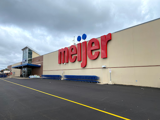 Grocery Store «Meijer», reviews and photos, 3320 W Shore Dr, Holland, MI 49424, USA