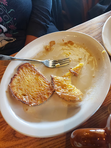 American Restaurant «Cracker Barrel Old Country Store», reviews and photos, 23030 Indian Creek Dr, Sterling, VA 20166, USA