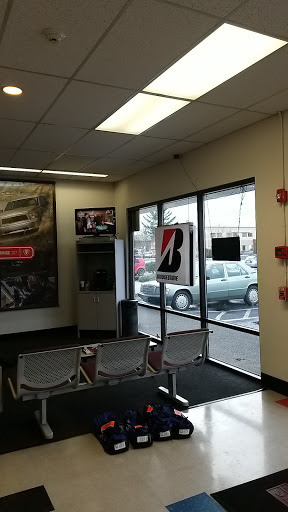 Tire Shop «Firestone Complete Auto Care», reviews and photos, 9730 Silverdale Way NW, Silverdale, WA 98383, USA