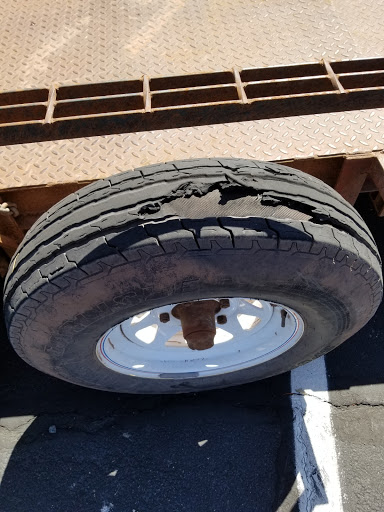 Tire Shop «Discount Tire Store - Glendale, AZ», reviews and photos, 5990 W Behrend Dr, Glendale, AZ 85308, USA