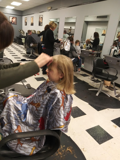 Hair Salon «Holiday Hair», reviews and photos, 1929 E 3rd St, Williamsport, PA 17701, USA