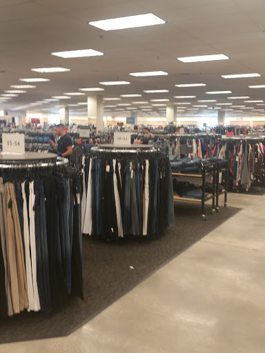 Department Store «Nordstrom Rack in Tampa», reviews and photos, 1702 N Dale Mabry Hwy, Tampa, FL 33607, USA