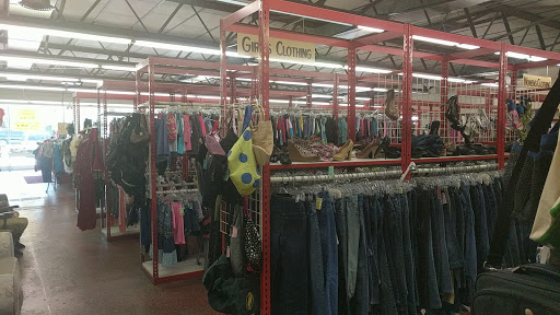 Thrift Store «Community Thrift Store», reviews and photos, 3440 Grand Ave, Gurnee, IL 60031, USA