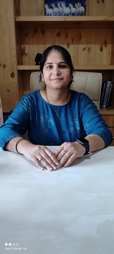 DR SONU M. KAROL- Child and New born Specalist, Child doctor in Malviya Nagar, Neonatologist, Pediatrician, Child Clinic, Vaccination center, Nicu, child nutrition, Viral fever, Allergy and Asthma, Nebulization, Pneumonia, vomiting and diarrhea