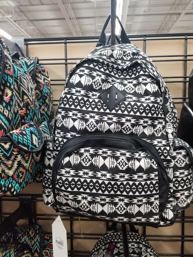 Discount Store «Walmart», reviews and photos, 80 Town Line Rd, Rocky Hill, CT 06067, USA