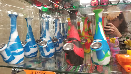 Wine Store «The City Tobacco & Beverage», reviews and photos, 621 Lafayette Rd, Seabrook, NH 03874, USA