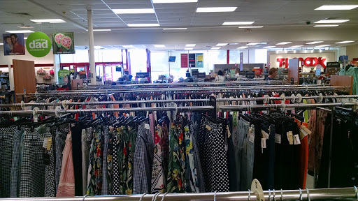 Department Store «T.J. Maxx», reviews and photos, 875 Queen St, Southington, CT 06489, USA
