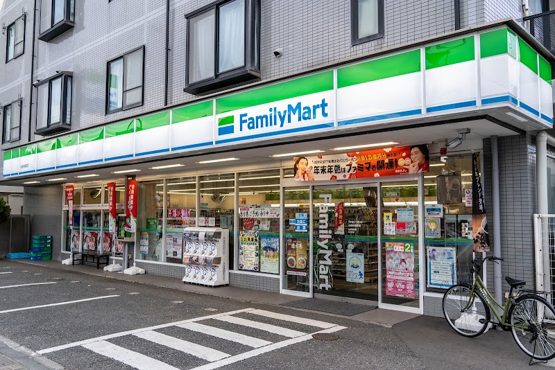 ファミリーマート 小金井桜町店