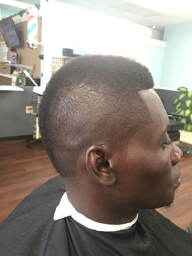 Barber Shop «U.S. CUTS BARBERSHOP INC.», reviews and photos, 426 E Derby Ave, Auburndale, FL 33823, USA