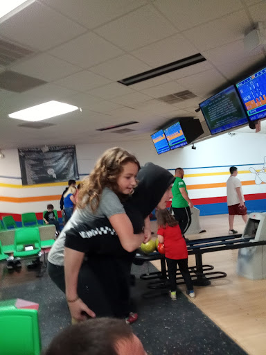 Bowling Alley «Warpath Bowling Lanes», reviews and photos, 2449 Memorial Blvd, Kingsport, TN 37664, USA