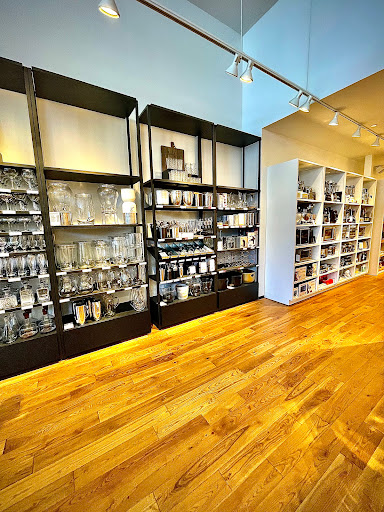 Furniture Store «Crate and Barrel», reviews and photos, 75 W Colorado Blvd, Pasadena, CA 91105, USA