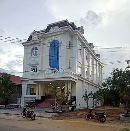 Khách sạn Hoàng Long