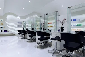 Fresh and Co Salons image