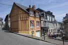 Photo Gîte La Maison de Pierre et Valérie Ste Catherine 14600 Honfleur (miniature)