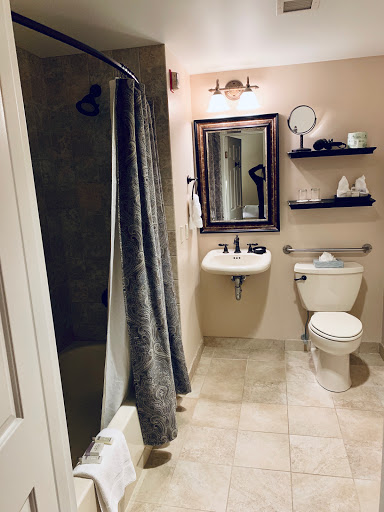 Hotel «Nassau Inn», reviews and photos, 10 Palmer Square, Princeton, NJ 08542, USA