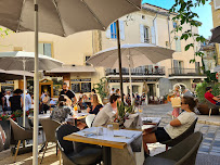 Atmosphère du L'insolite - Restaurant Lourmarin - n°3