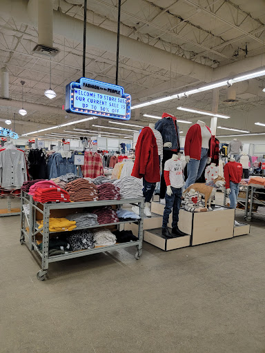 Clothing Store «Old Navy», reviews and photos, 1263 Promenade Pl, Eagan, MN 55121, USA