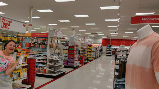 Shopping Mall «College Mall», reviews and photos, 2894 E 3rd St, Bloomington, IN 47401, USA