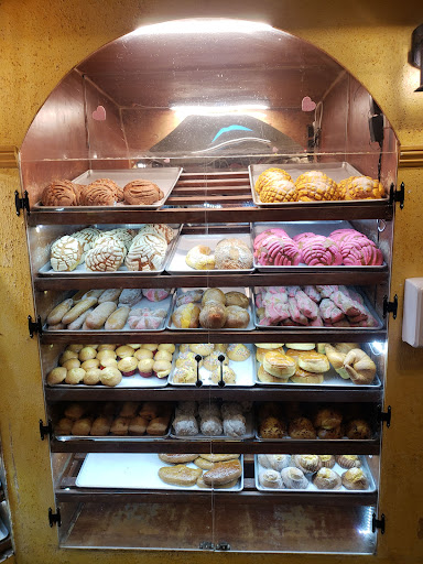 Shopping Mall «Plant Shopping Center», reviews and photos, 1 Curtner Ave, San Jose, CA 95125, USA