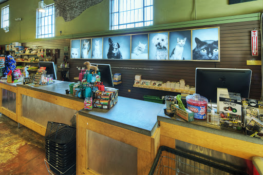 Pet Supply Store «The Urban Pet», reviews and photos, 7515 Beverly Blvd, Los Angeles, CA 90036, USA