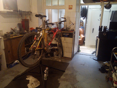 Olivélo réparateur vélos ambulant à Crest