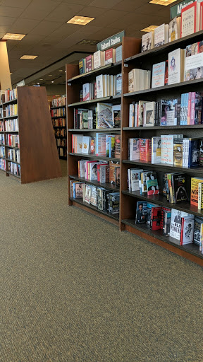 Book Store «Barnes & Noble Oxford Valley», reviews and photos, 210 Commerce Blvd, Fairless Hills, PA 19030, USA