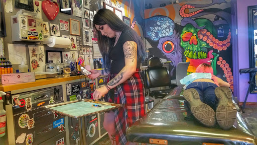 Tattoo Shop «LocoMotive Tattoo Studio», reviews and photos, 3850 E Gulf to Lake Hwy #6, Inverness, FL 34453, USA